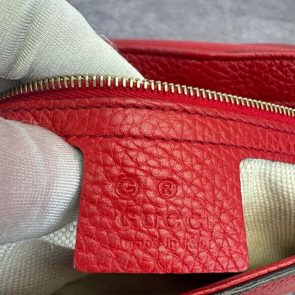 Gucci Soho Flap Chain Leather Crossbody Bag - Picture 14 of 16